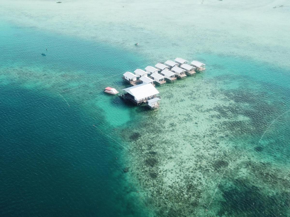 Shun Shun Water Bungalows Hotel เซมปอร์นา ภายนอก รูปภาพ