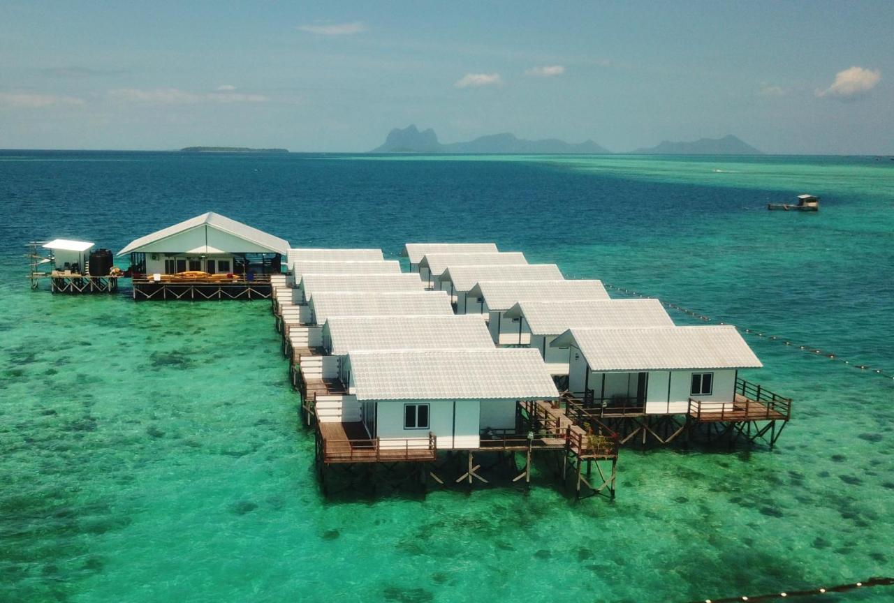 Shun Shun Water Bungalows Hotel เซมปอร์นา ภายนอก รูปภาพ